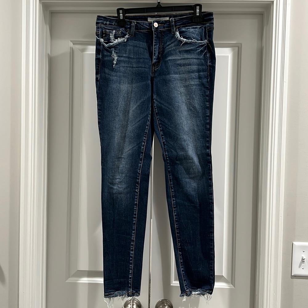 Size 28 KanCan Skinny Jeans